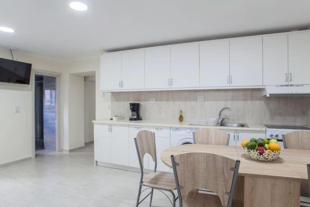 דירות חאניה Newly Reconstructed Flat 107Sqm! מראה חיצוני תמונה